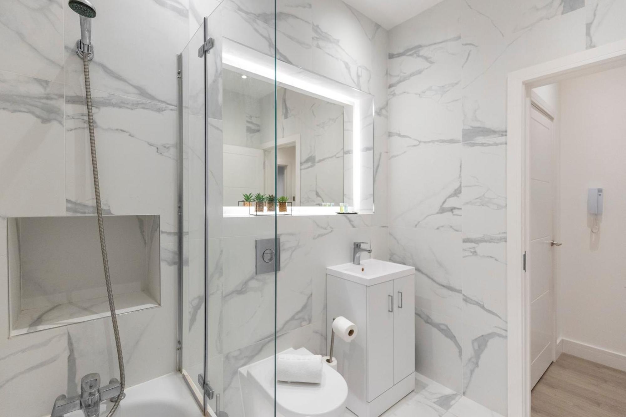 Spacious Luxury Apartment King Bed - Central Location Londýn Exteriér fotografie